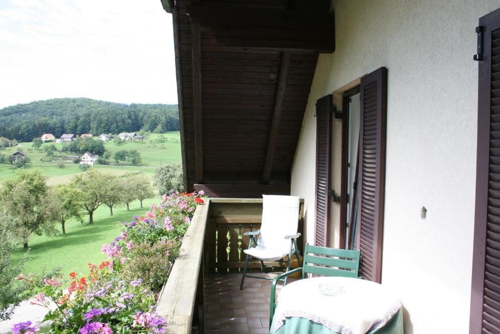 Gasthaus - Gaestehaus Schusterbauer Rein Habitación foto